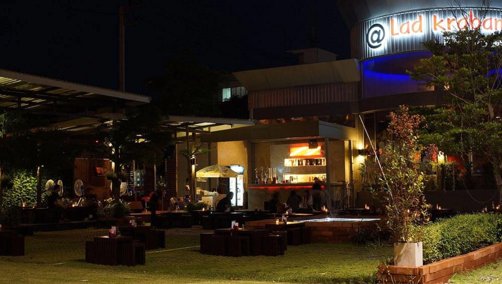 Avion Hotel Bangkok Ngoại thất bức ảnh